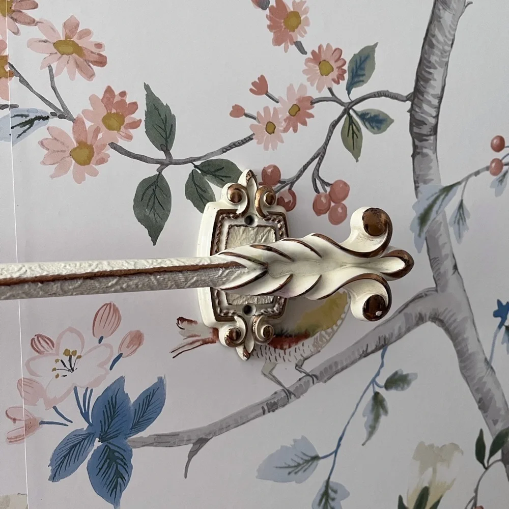 Vintage towel rack holder white and gold